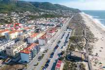 T2 Excelente localização (vistas privilegiadas para a praia e serra)