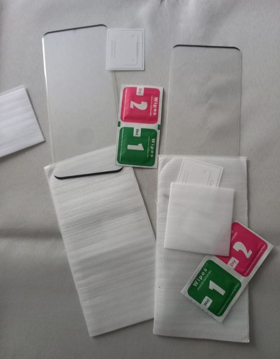 Стекло для экрана Samsung Galaxy S20, в подарок защита на камеру