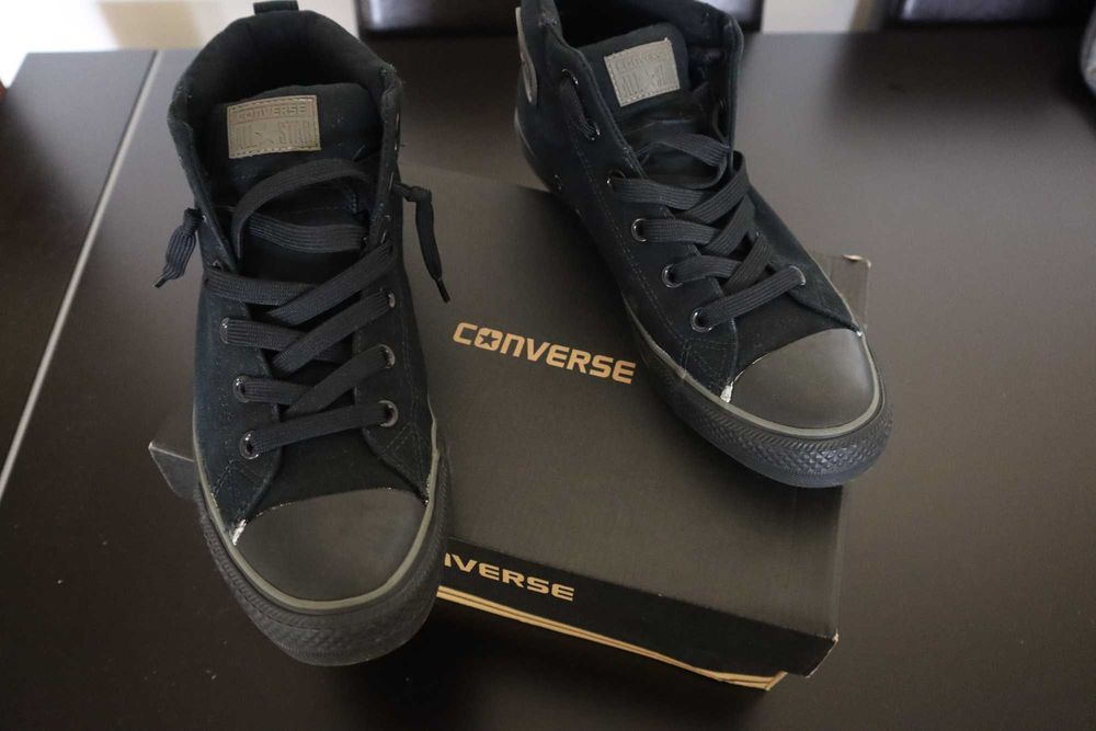 Sapatilhas Converse - Tamanho 42