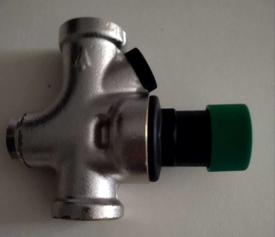 Редуктор тиску води Honeywell (Resideo) D04-1/2A