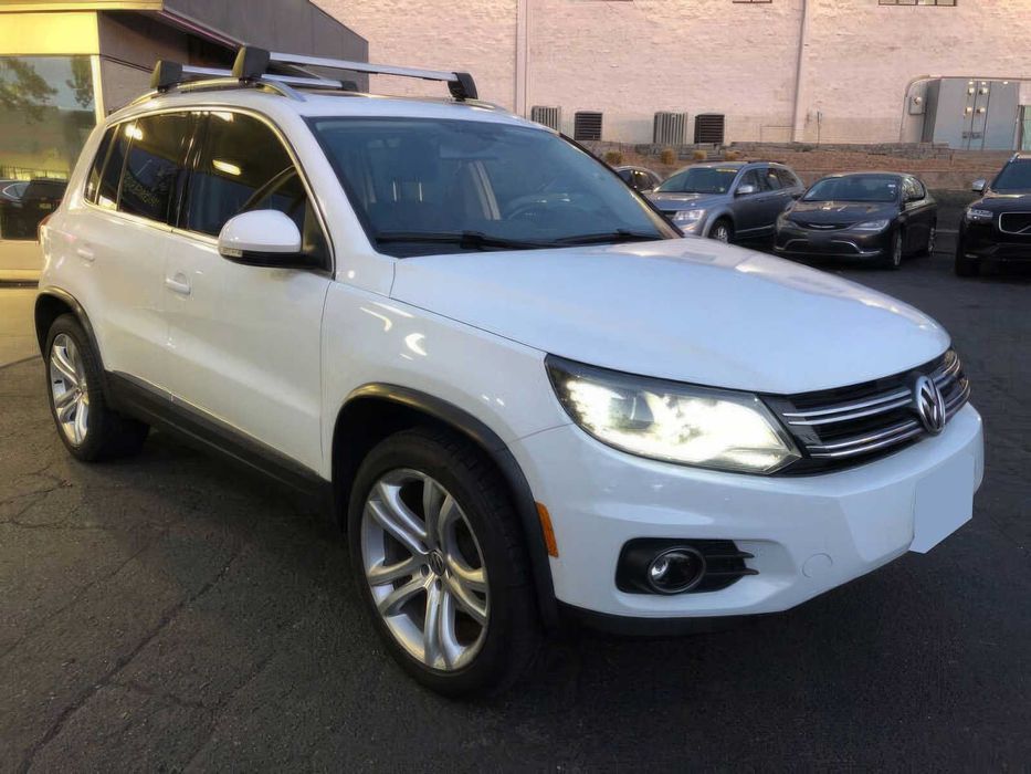 Volkswagen Tiguan      2016