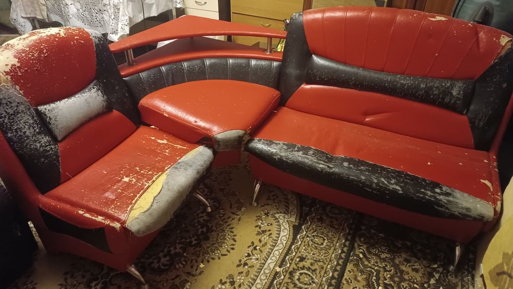 Продам кухонний уголок