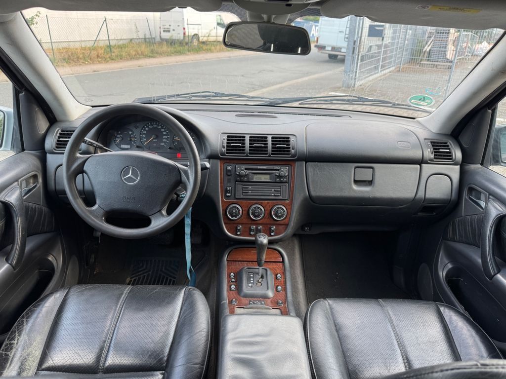 Продам Mercedes ML 270