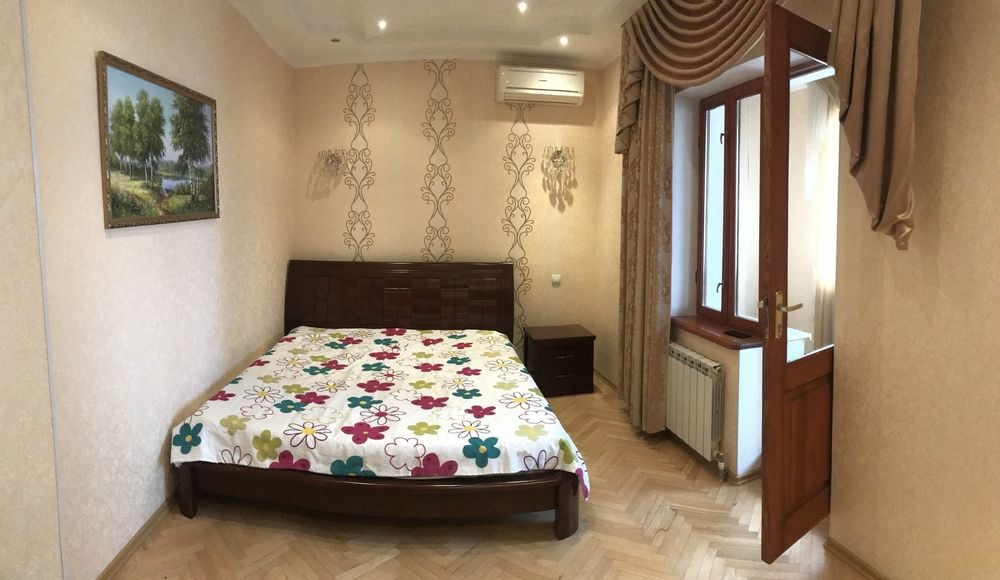 Сдам дом Совиньон 3 к 140 м гараж ,евроремонт