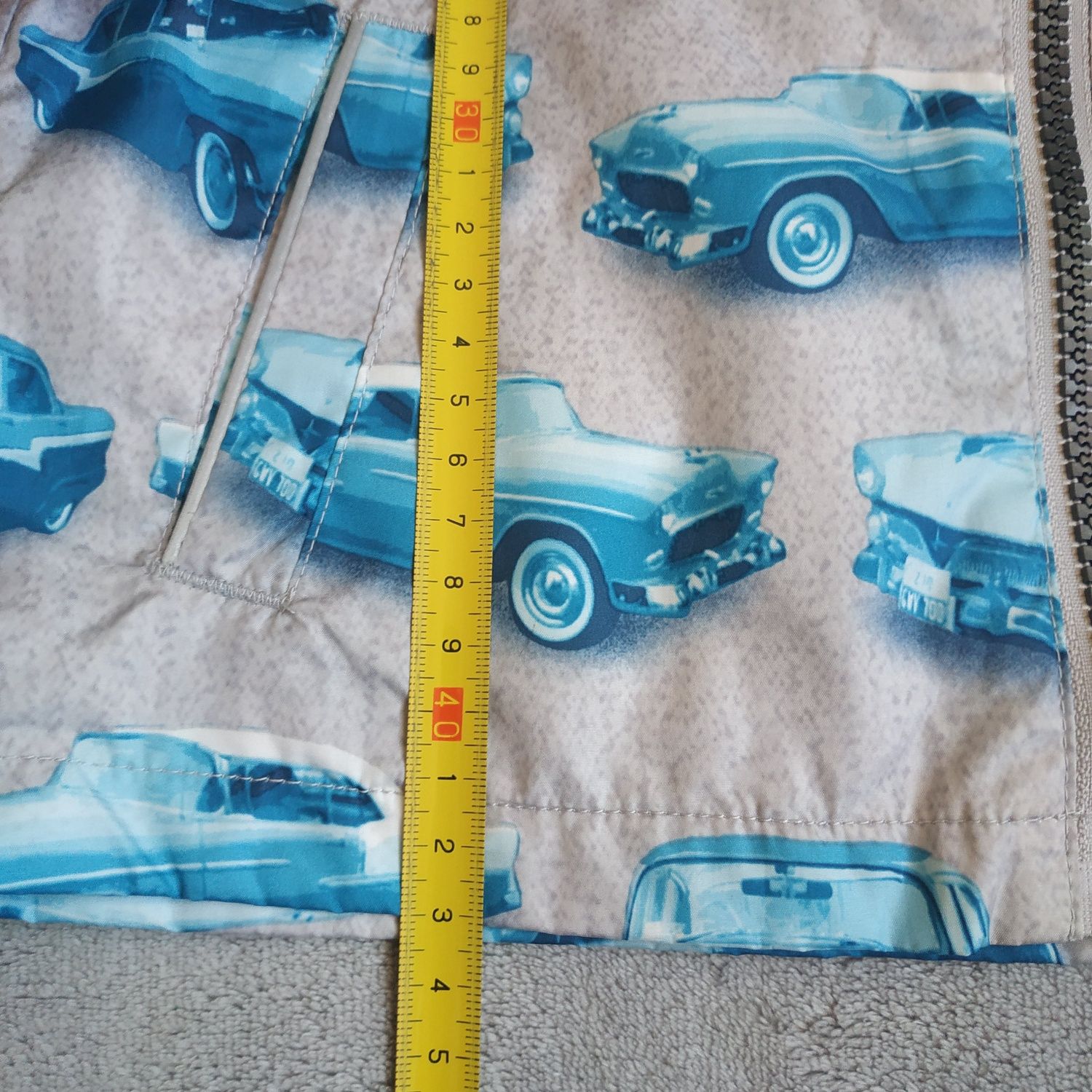 Kurtka F&F auta retro 3-4 lata