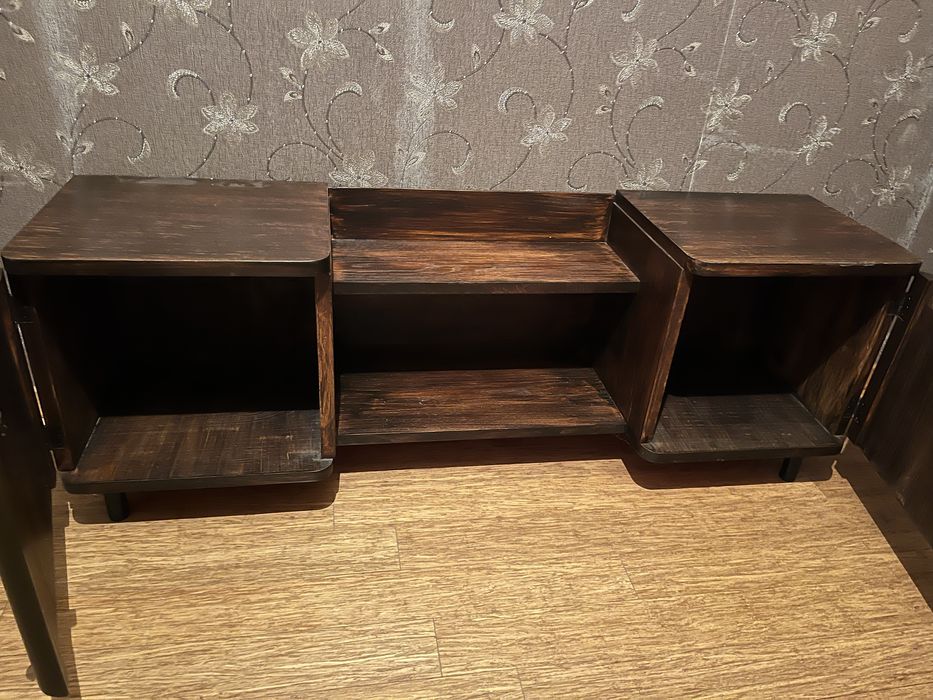 Toaletka z PRL odnowiona na RTVke