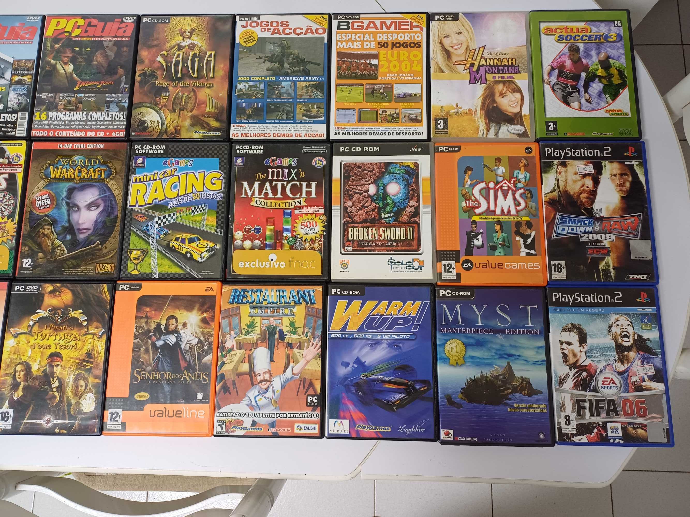 Jogos para PC e PlayStation 33 unidades