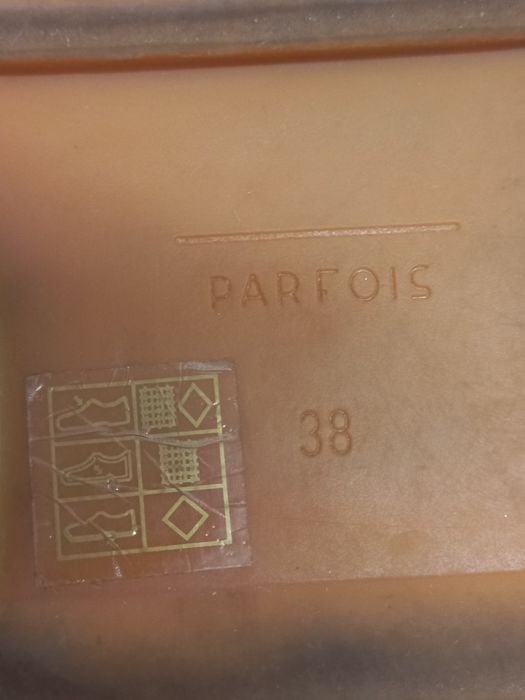 Ténis/ sapatilhas  da PARFOIS. Novos ( 38)