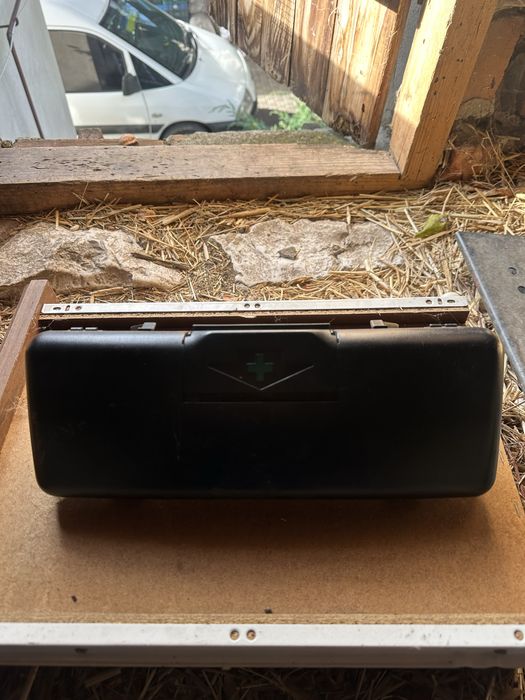 Аптечка бмв е39 е38 е46 е53