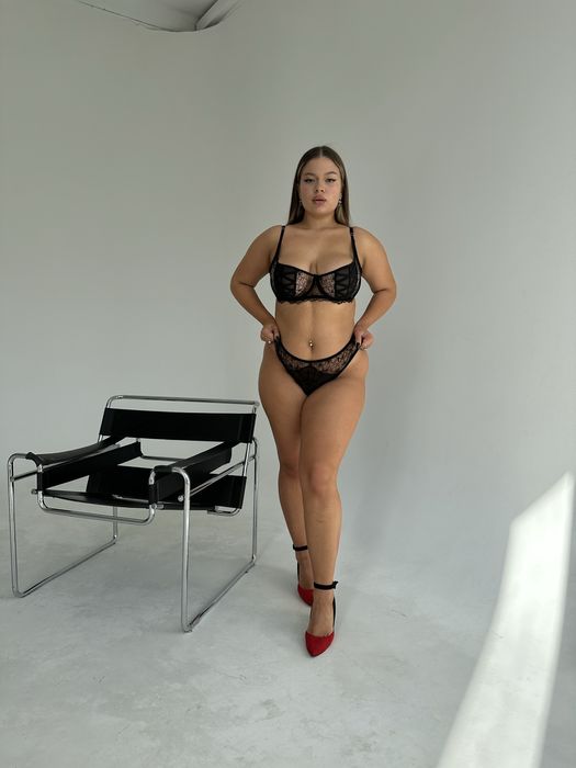 Пошиття жіночої білизни та купальників