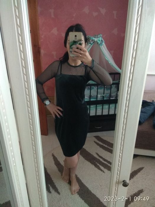 Темно-зелене велюрове плаття Розмір 42