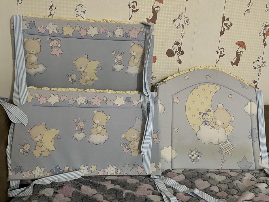 Віддам безкоштовно постіль з бортиками