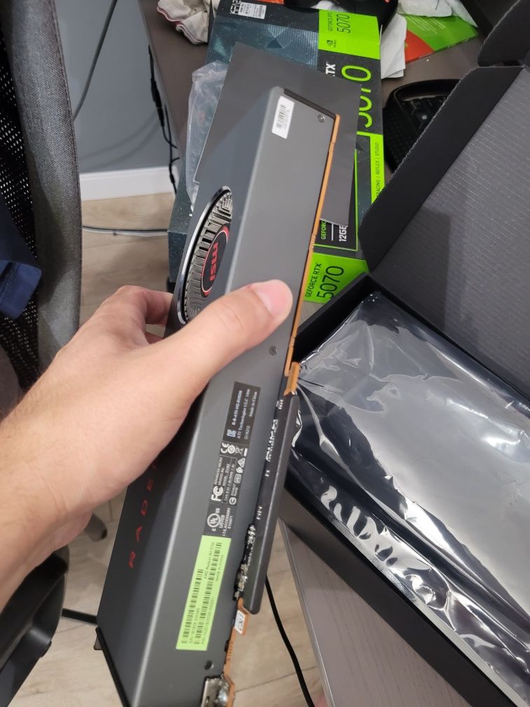 Karta graficzna MSI Radeon RX 5700 8GB GDDR6