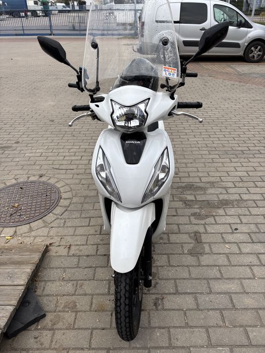 Skuter Honda vizion 110