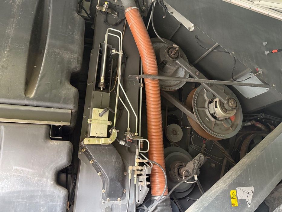 Зернозбиральний комбайн Claas Lexion 580