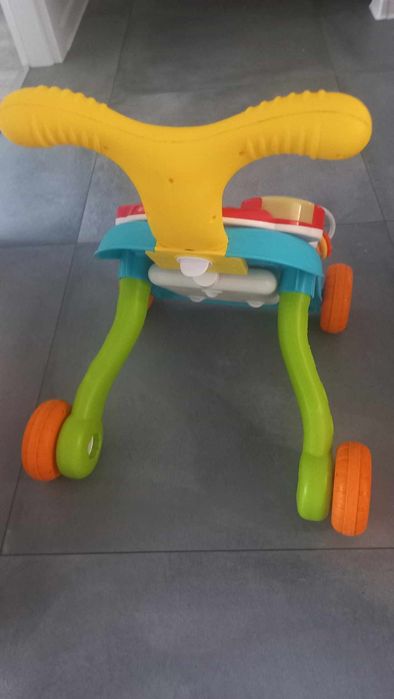 Interaktywny pchaczyk, panel i stolik 3w1