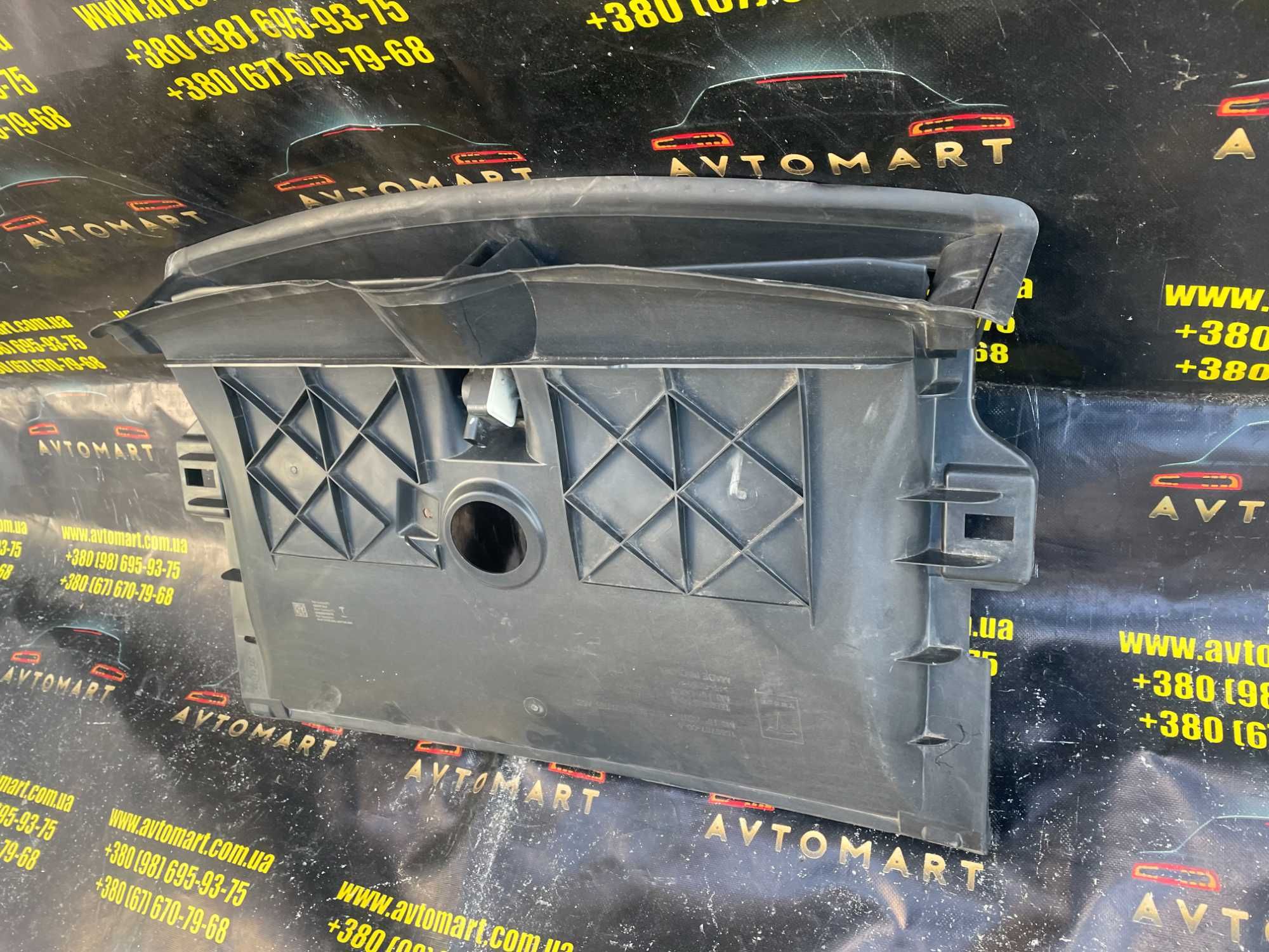 Tesla m3 люверс рестайлинг оригінал Tesla 3 новий 1559787-00-a 2021-24
