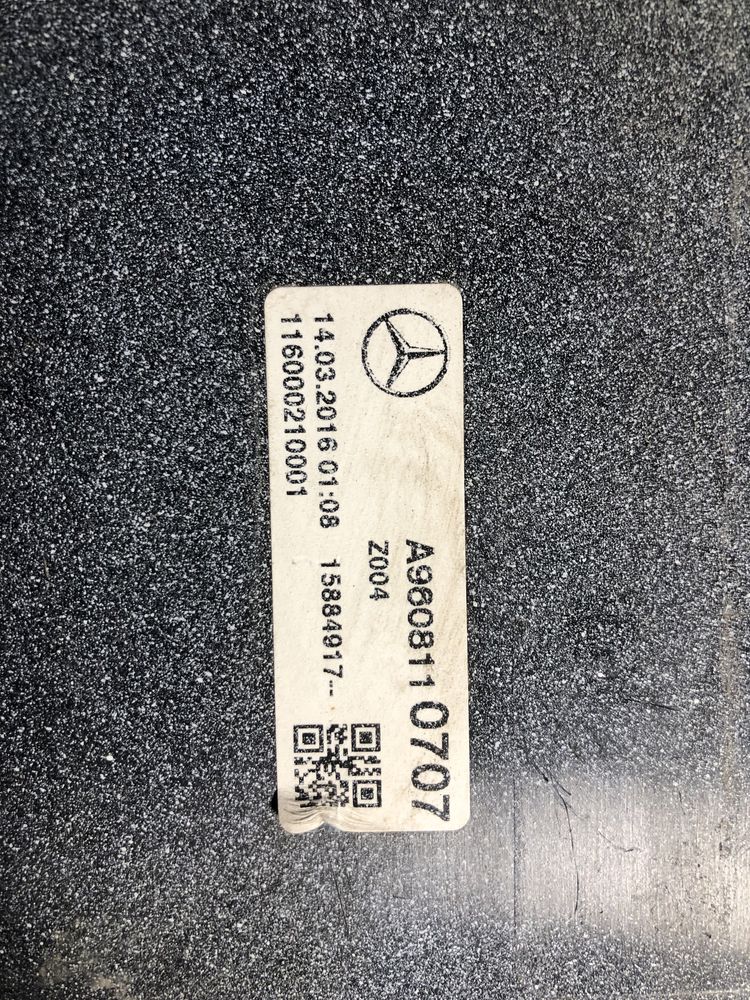 Накладка на зеркало A9608110707 Mercedes