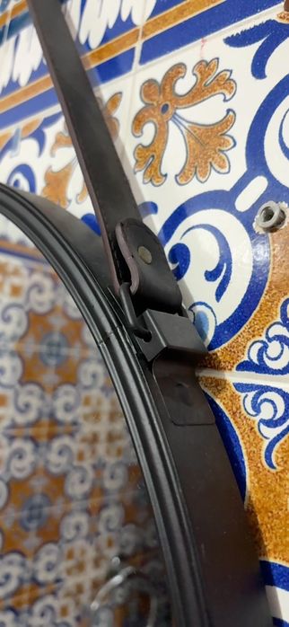 Espelho redondo com alças