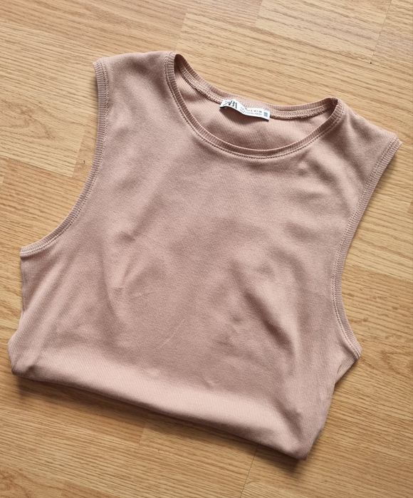 Body z prążkowanej dzianiny