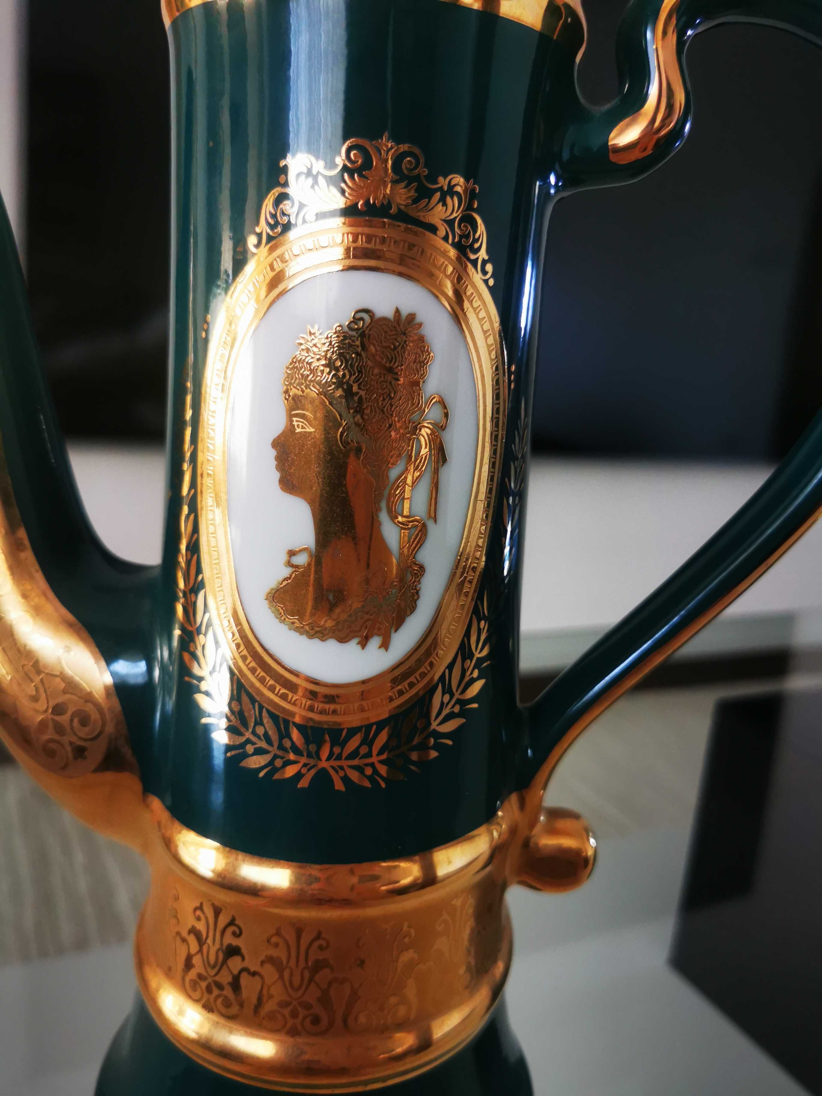 Jarro / bule de chá em porcelana banhado a ouro novo com etiqueta