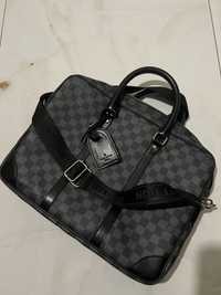 Torba na laptop Louis Vuitton czarna