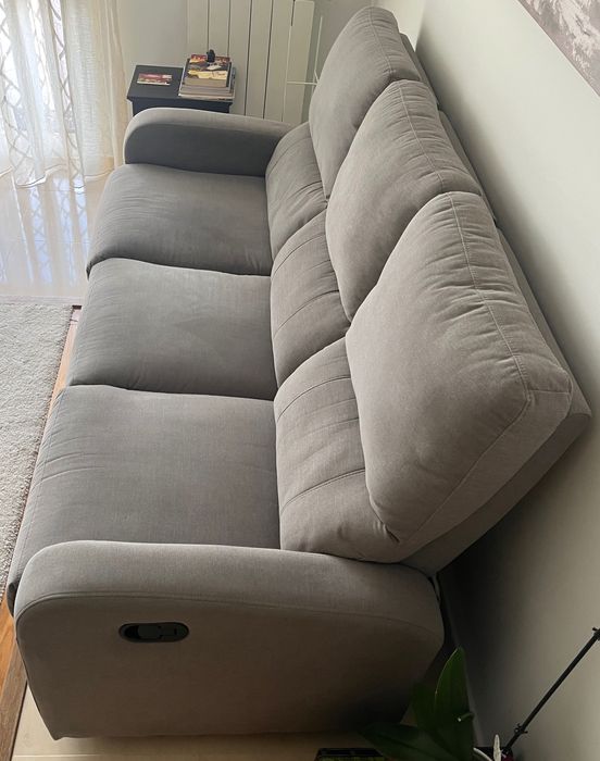 Sofa com assento articulado