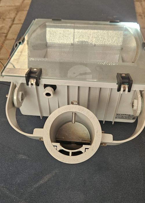Lampa uliczna  na słup