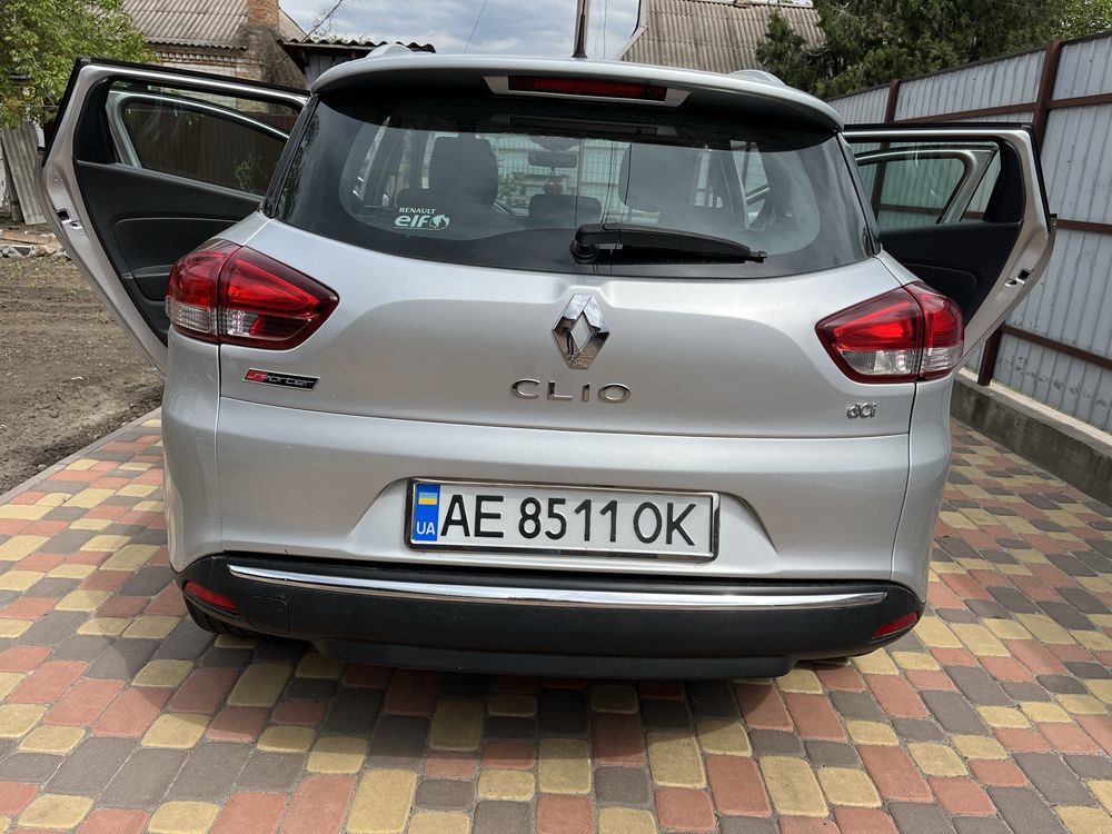 Продам Renault Clio 2015 год