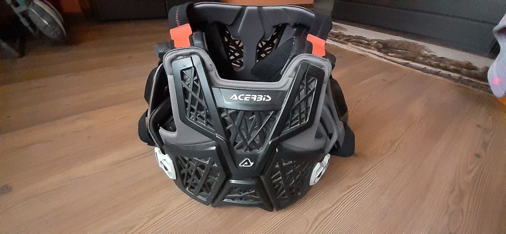 Acerbis Gravity buzer zbroja