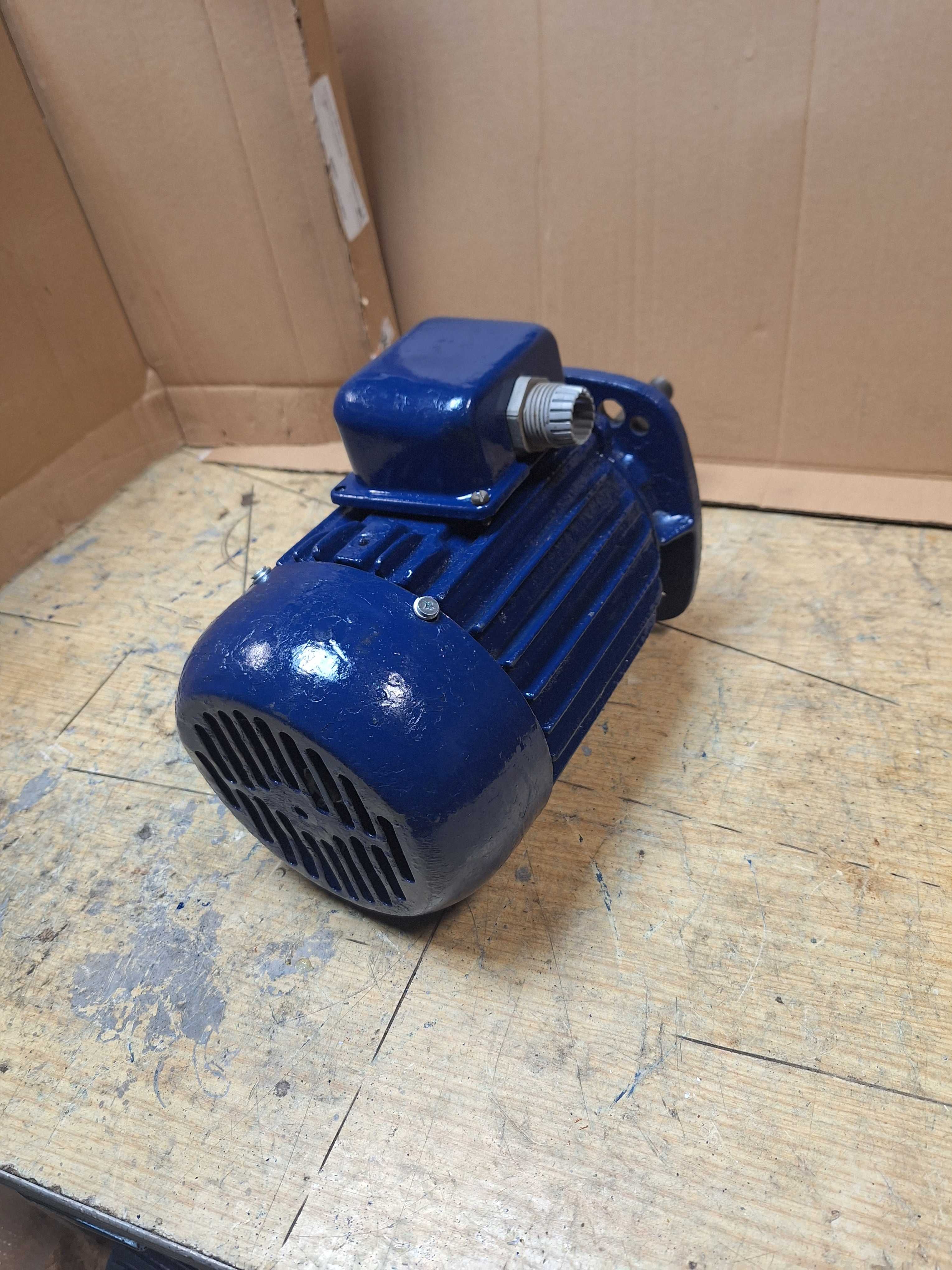 Silnik elektryczny 0,8KW 380V 1400 obrotów