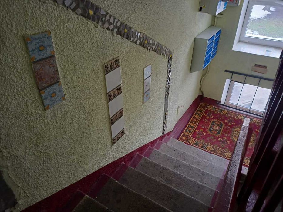 H S2 Продам гостинку метро Армейская