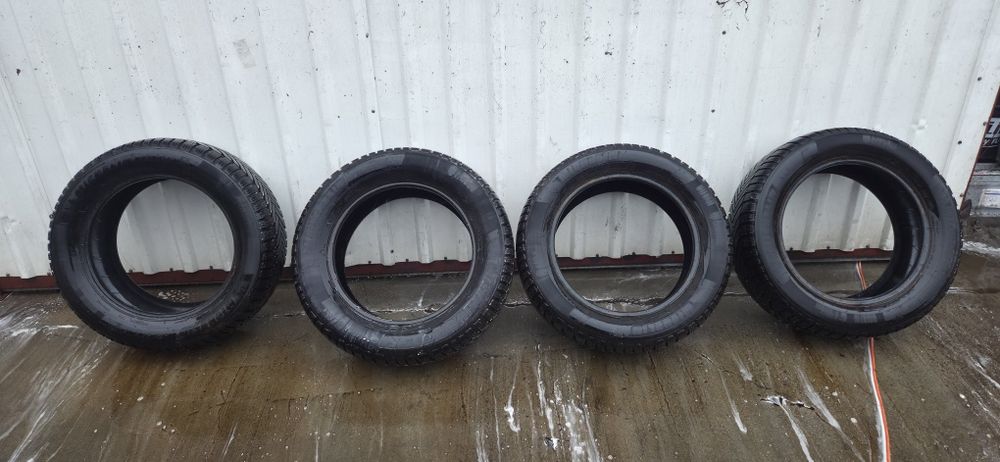 Opony zimowe Michelin 9mm 23r 215/55r16