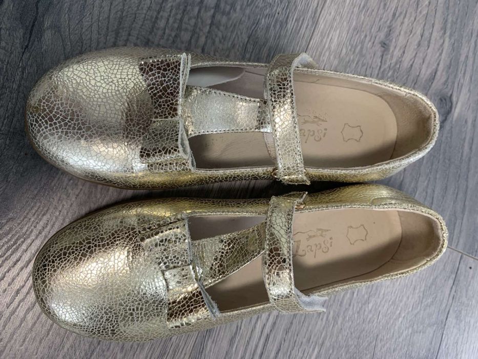 Туфелькі на дівчинку