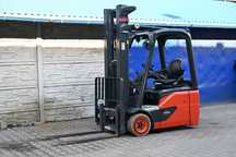 Wózek widłowy Linde E15 Triplex 540cm 4500 mth 2019 rok rok FHP 390