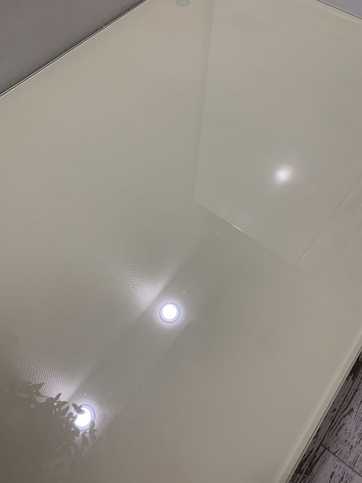 Продам обідній стіл у відмінному стані