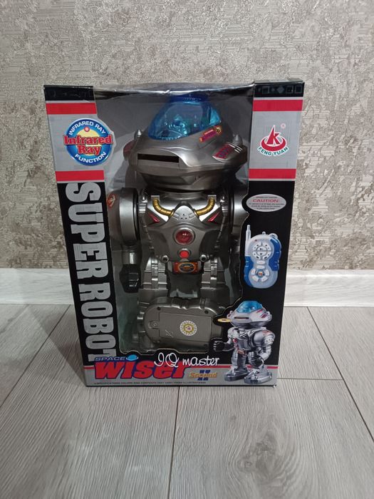 Робот на пульті управління