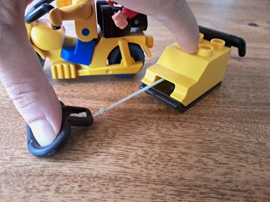 DUPLO motor i ruchoma zagęszczarka