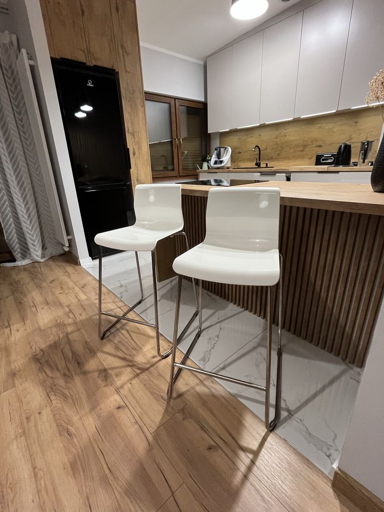 Hoker krzeslo barowe IKEA GLENN
