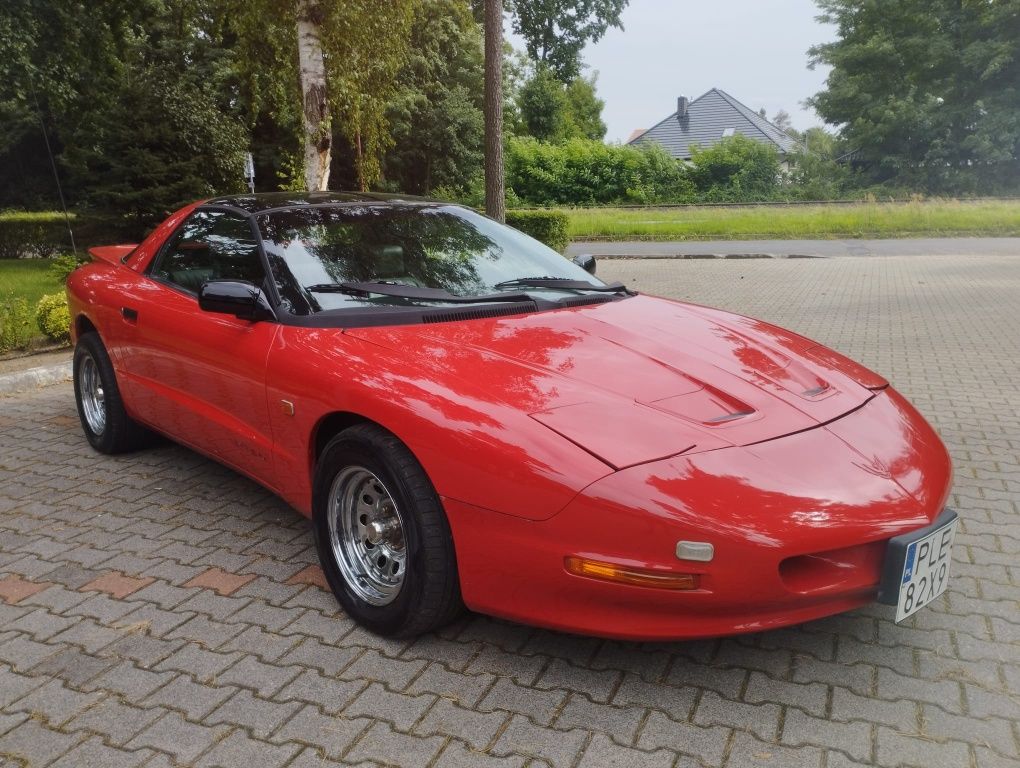PONTIAC Firebird