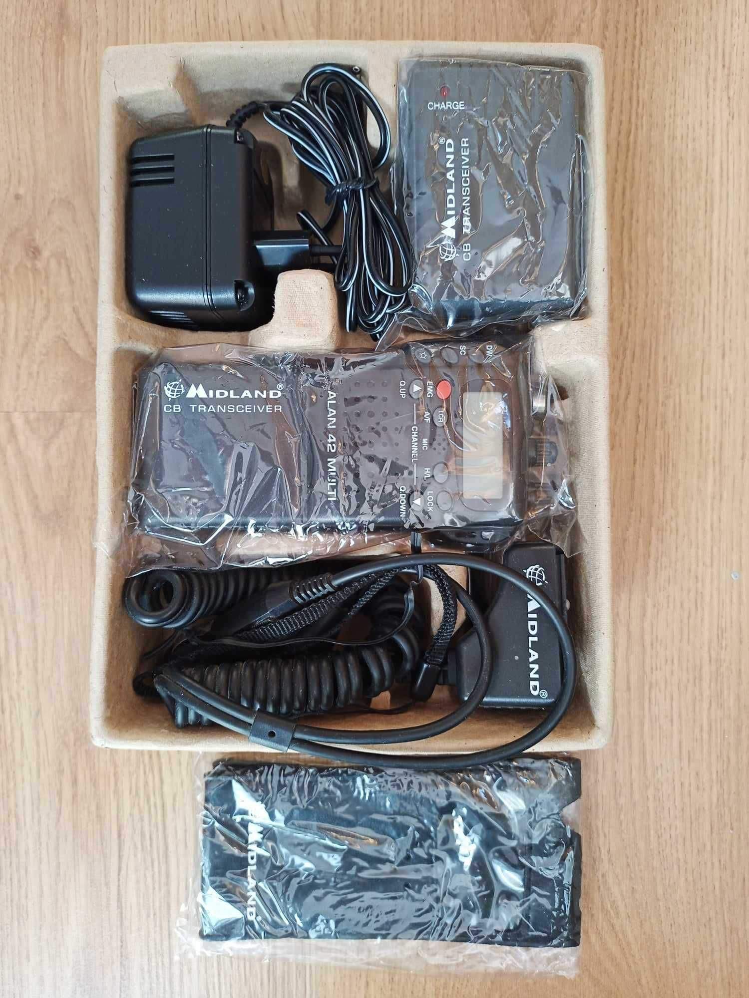 Cb radio Midland 42 Multi + Antena