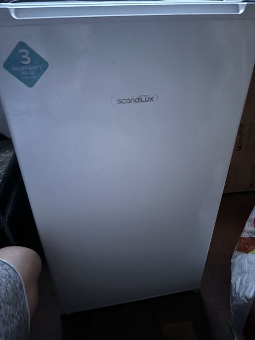 Холодильник scandilux TT85-48