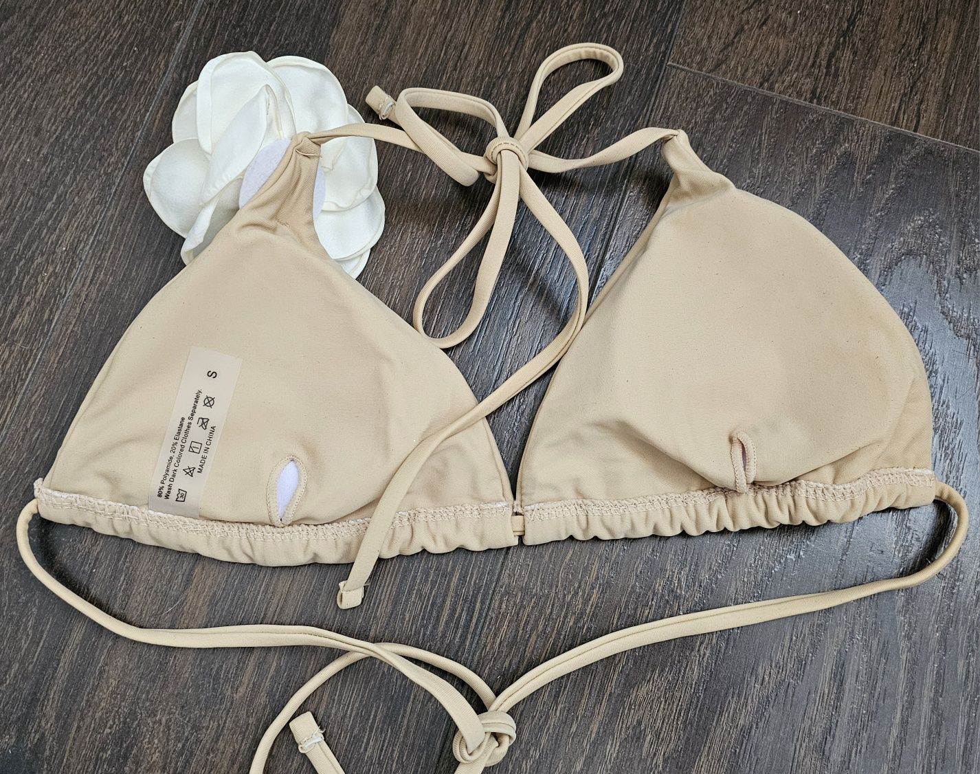 Bikini góra od stroju beż z różą r.S Nowy