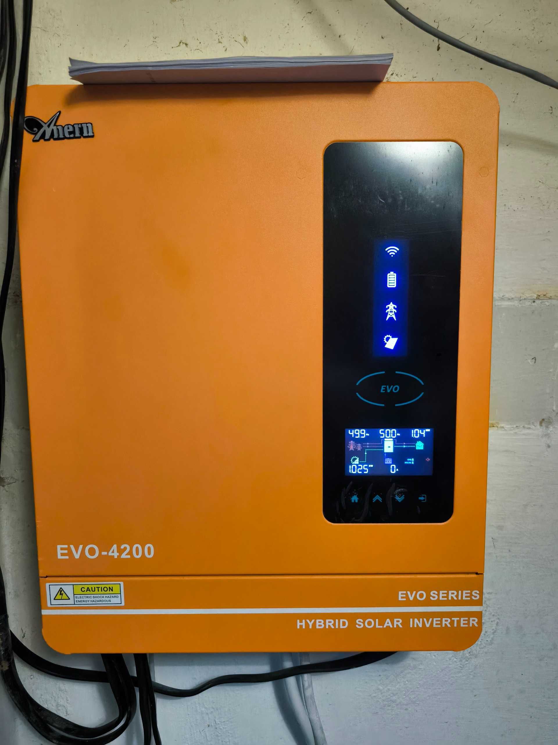 Гібридний інвертор ANERN EVO-4200W/24V