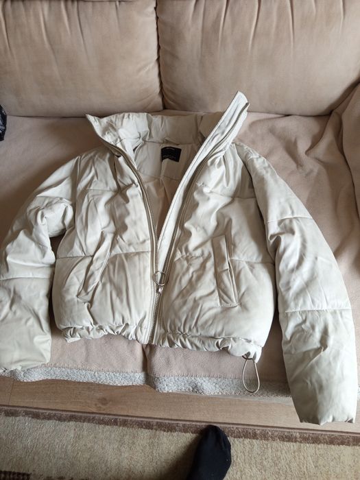 Продаю зімню жіночу куртку розмір44 46