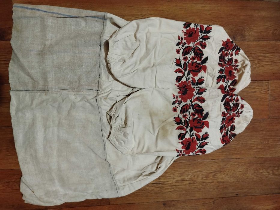 Старовинна вишита сорочка