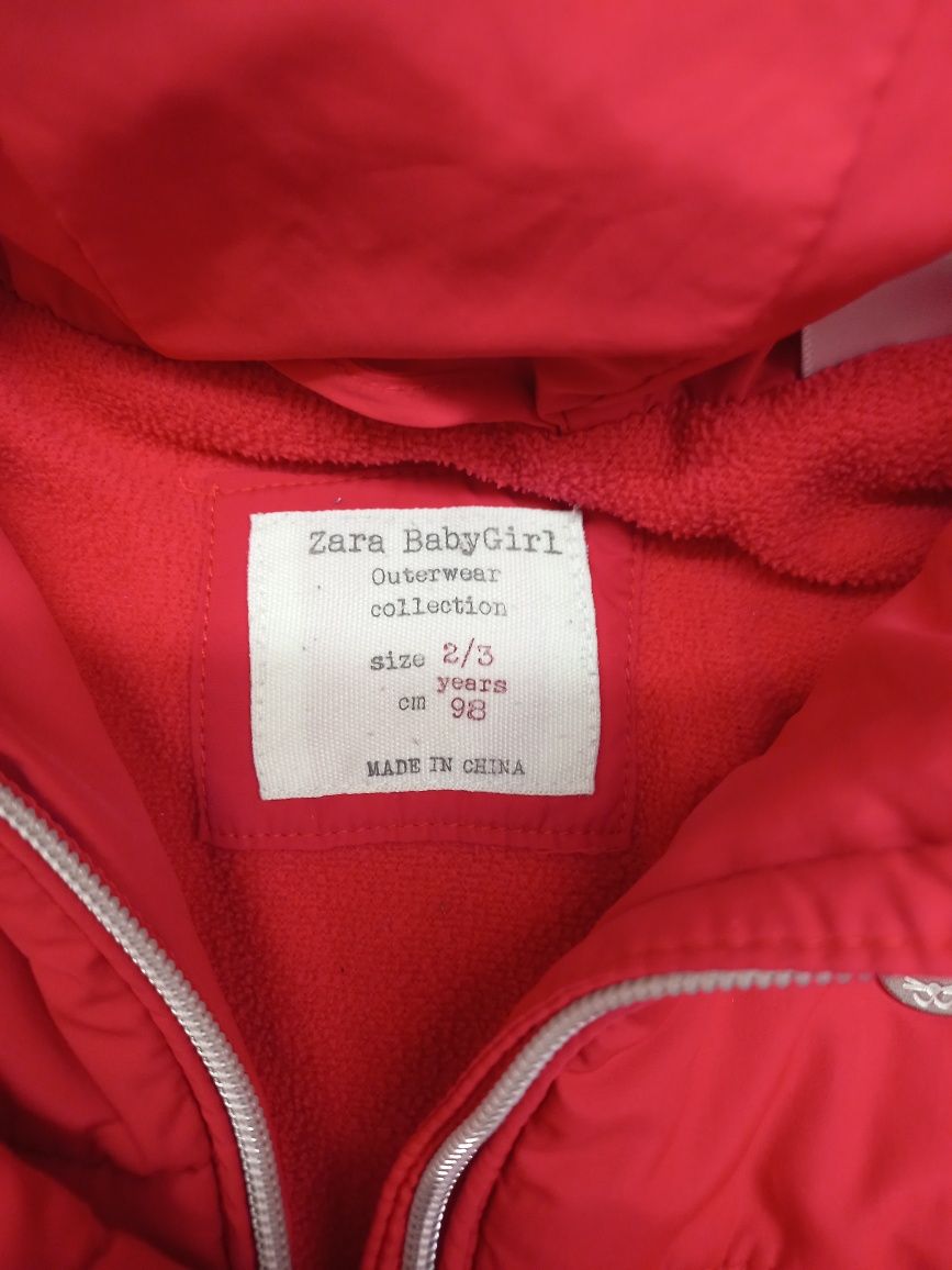 Осіння куртка на дівчинку  Zara
