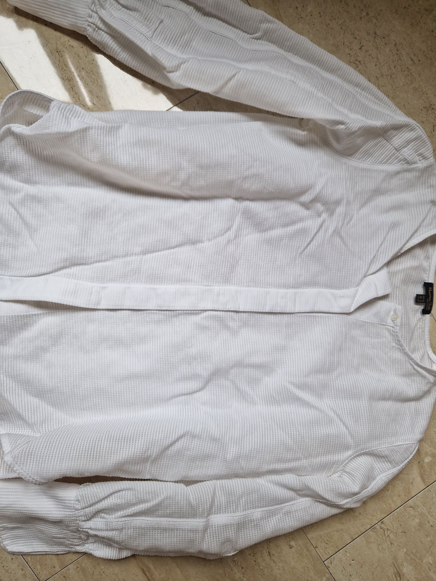 Biała koszula Massimo Dutti reglowana 40