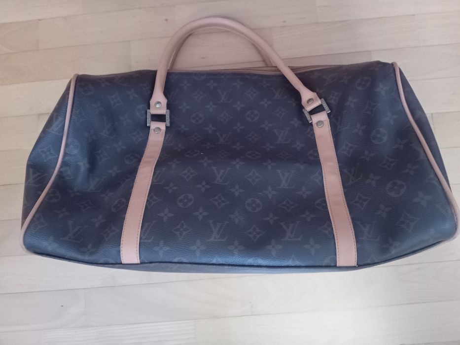 Сумка від Louis Vuitton