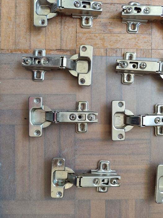 Conjunto de 14 dobradiças para armário